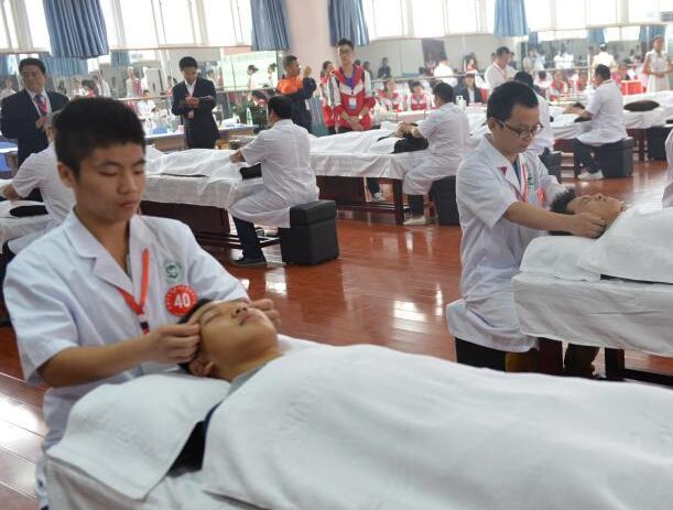 �ɶ�����������Ħ��ҵ��Ա��ƴ���ܡ�