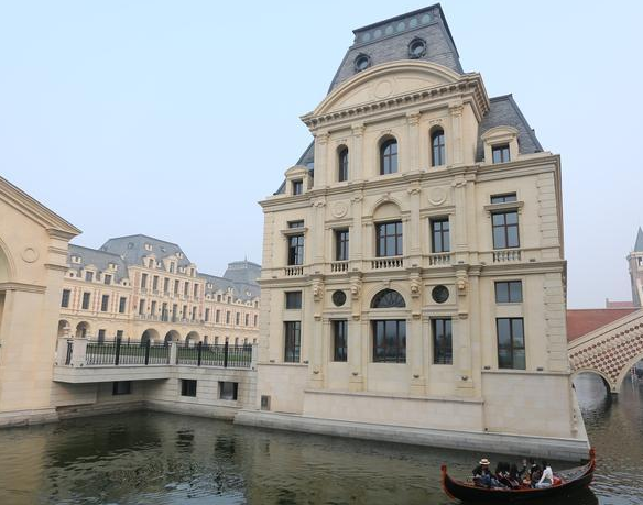 ��������50��Ԫ����ɽկ�桰����˹ˮ�ǡ���