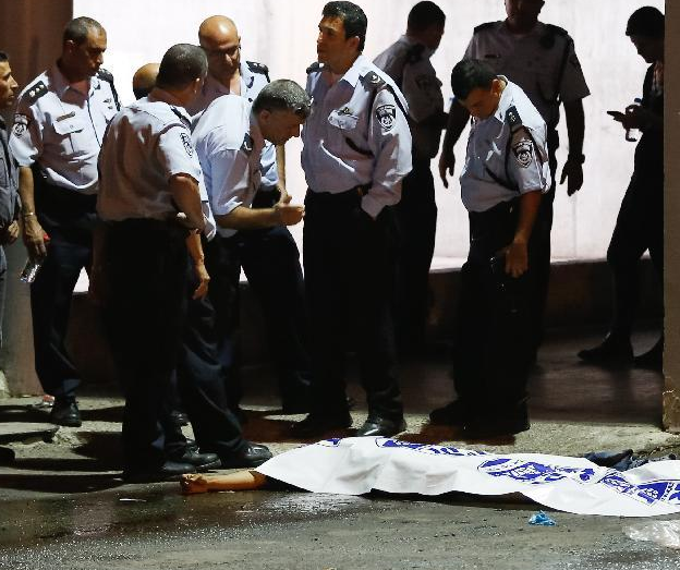 ��ɫ���ϲ�����վ����Ϯ���¼���