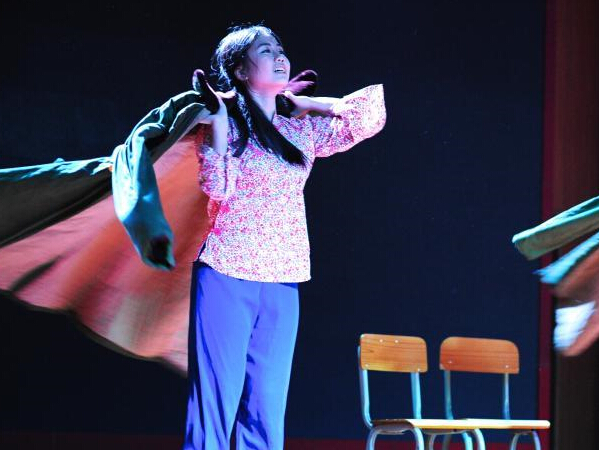 ������ѧ���Ա������赸��Ŀ�������ݡ�