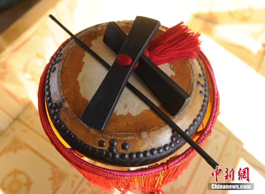 坚守东北大鼓的艺人