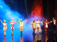 “欢乐童话剧,快乐做公益”——《爱之声·我爱童话》公益童话剧在京亲情上演”