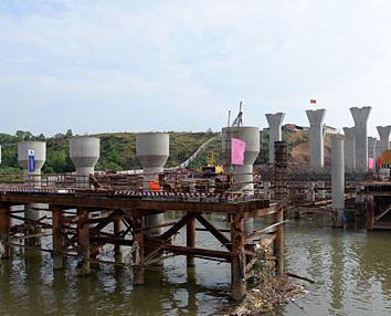 ��Խ���غӶ������ڼ��ٽ��衱