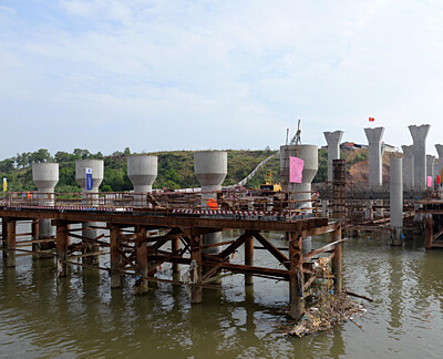 ��Խ���غӶ������ڼ��ٽ��衱