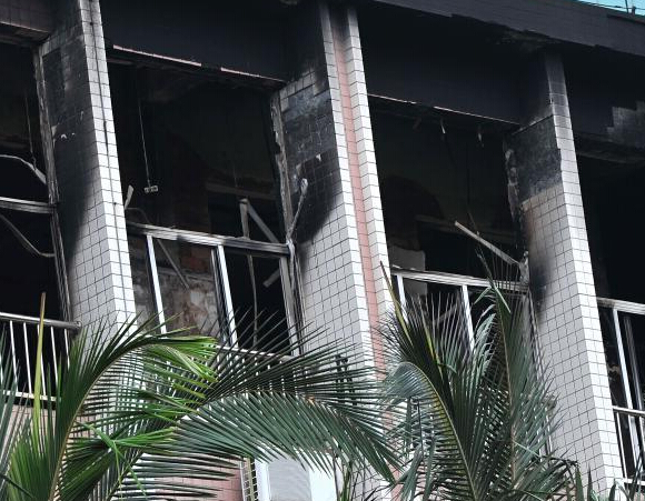 ����ҽ�ƴ�ѧһ��¥������� ������Ա������