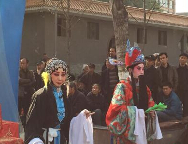 ���ݾ���ƺӱߡ���Ϸ̨�� ��ǻ����̯������������