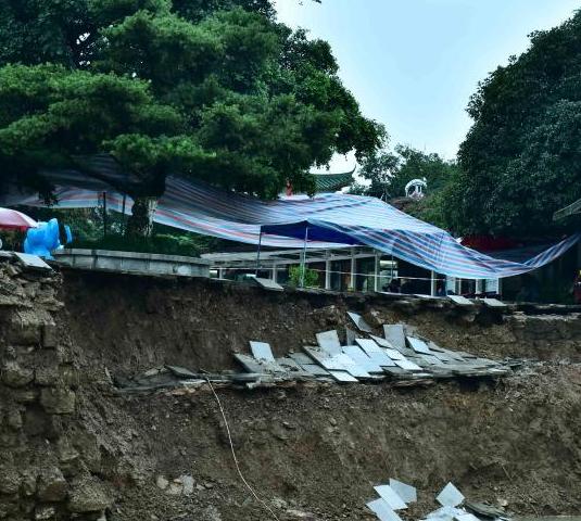 �������������������� ��ɽ�����ӵ�������