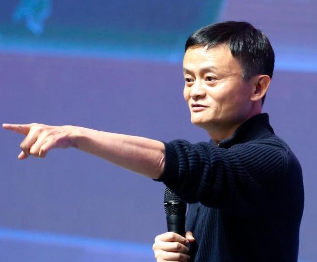 马云现身天猫双11直播间”