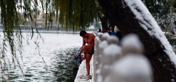 ������ѩ�ѵ���Ӿ��������ˮ������