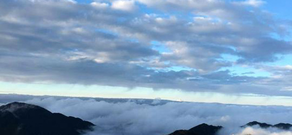 �����ϵ�һ�߷塱����ɽ��׳���ƺ����ۡ�