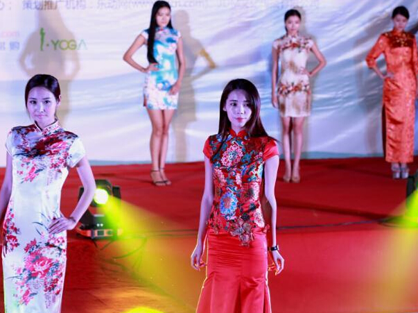 �ϲ���������Ӿװ�� ����ֵģ��������