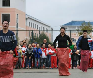 ��������һСѧ���С��ж������˶��ᡱ��