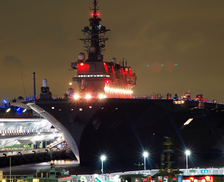 �ձ����ƺ�׼��ĸҹĻ��չʾ��