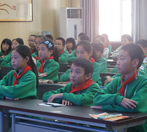 �����з��ݵ���̳У���ڰ˽����ȶӴ�������ٿ���