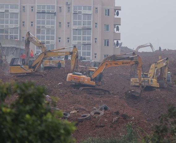 ͼƬֱ��������ɽ�廬���Ѿ��ֳ���