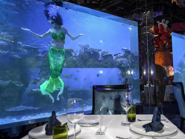 ���ײ�������Ϸ� �롰�����㡱��ǰԼ�ᡱ