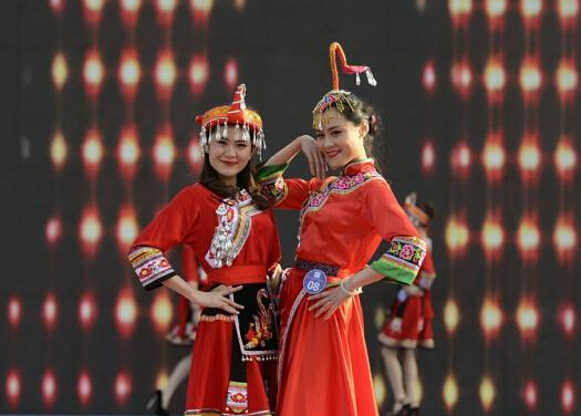 ���Ͼٰ�ģ�ش��� ��ģ������������㡱