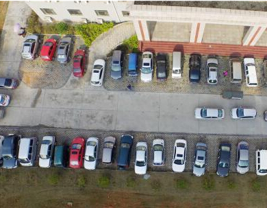 ���������ĸﱱ��ɽ����ʼ�⳵��