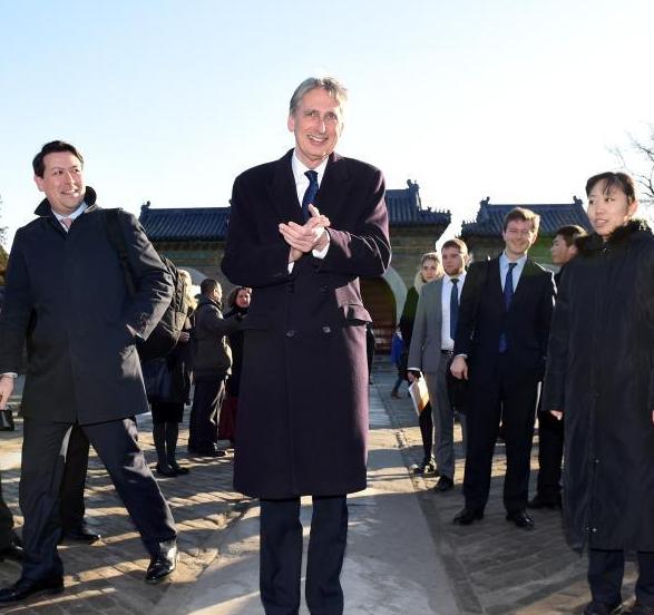 Ӣ���⽻�󳼹��ɵ²ι���̳��԰��