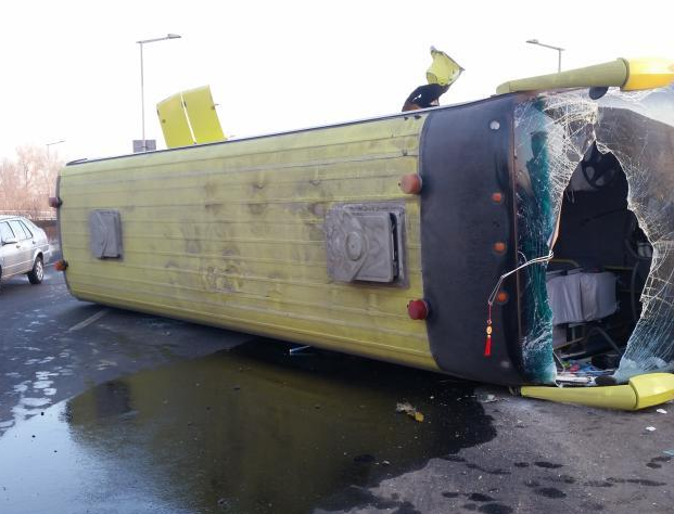 ������һ����ѧУ���෭ ����ѧ��������ҽ��