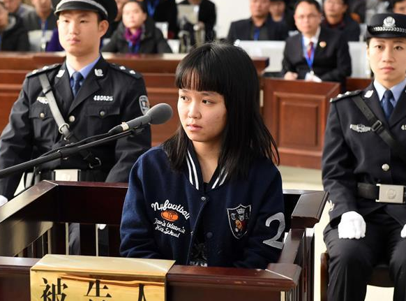 ����һŮ�����á�8��12�����۱�ը�¹�����թƭ����ͥ������