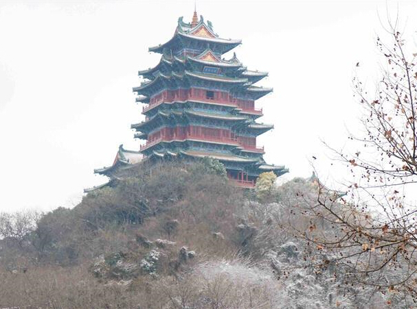 �Ͼ�ӭ����ѩ������