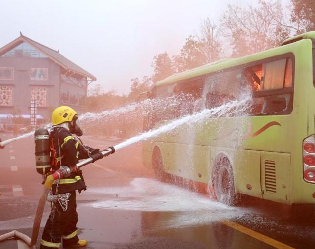 �Ĵ���չ����������Ӧ����Ԯʵս������