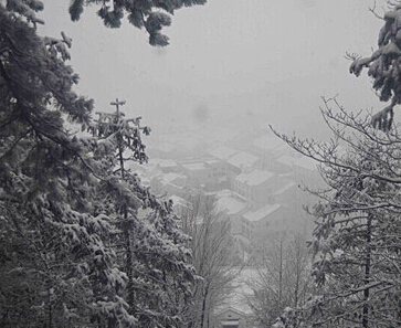 ���վŻ�ɽ�羰������ѩ����