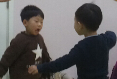 �����񡱲��ٹµ� ����ְ����Ů�����¼ҡ���