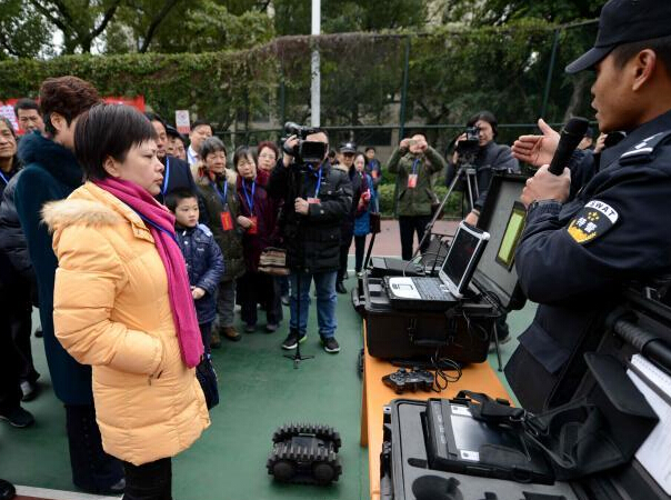 ������Ӫ������ ���ڽ�����Ӵ��߶˾����豸��