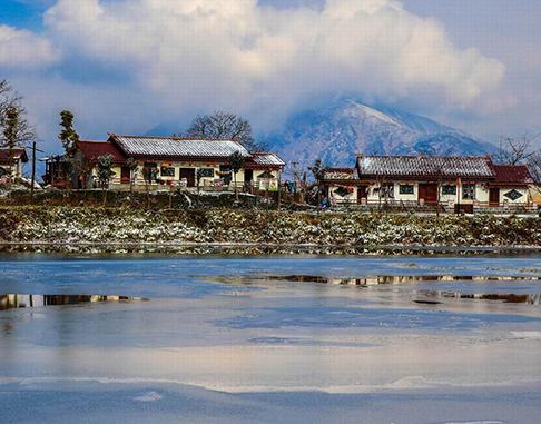 �Ĵ��ֺ��ؽ����������´�ѩ��������