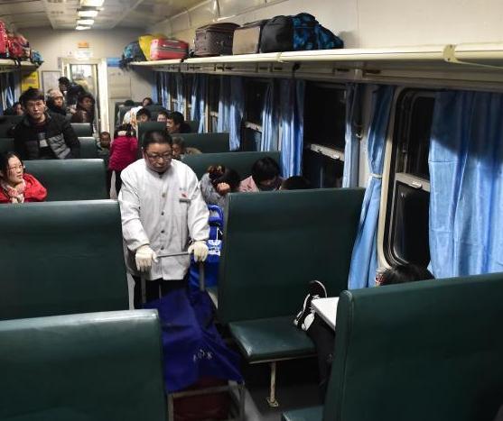 ���˼�Ӱ ��Ƥ���ϵ�Ļ����ģ��