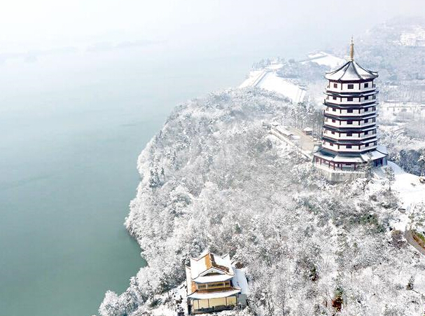 ���գ���������ѩ���续��