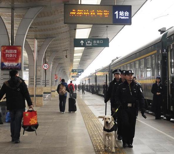 �ɶ���վӭ������С�߷� ������ǹʵ������ȫ��