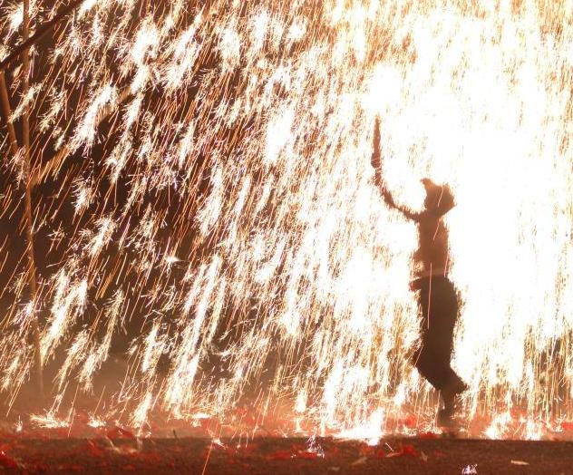 民间传统焰火“确山铁花”将绽放京城”