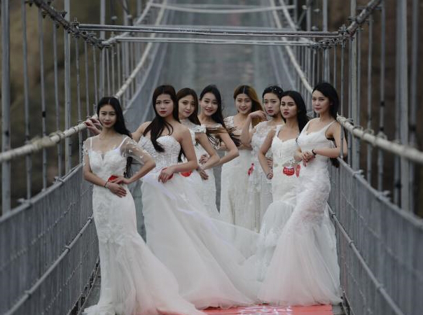 ����ʯţկ���˽����ݸ߿ջ�ɴ�㡱