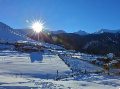 �½��׹��ʹ壺�ش���ɽľ�ݰ�ѩ���˼��ɾ���