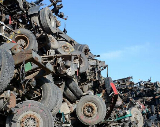 ɽ���ĳ��֡��������׳��� ��������ѻ���ɽ��