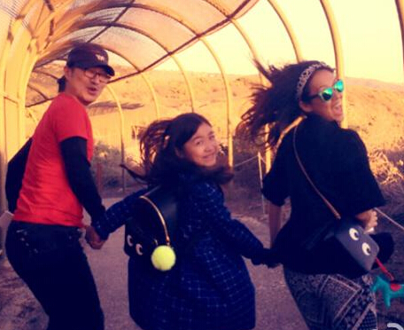 ������ǣ��Ů�����干�����˽� ���˿�����Ц��