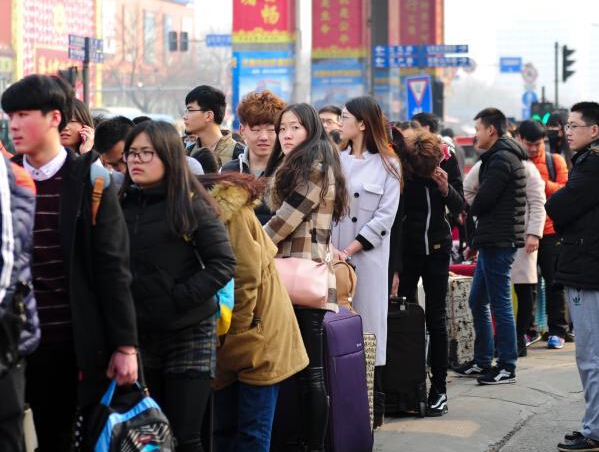 ���ϴ���ӭ��ѧ�����̿����߷塱