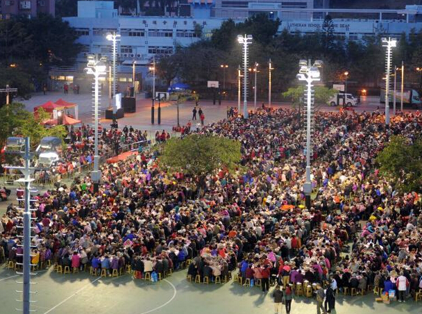 ��۾�������ͬ��ǧ���硱