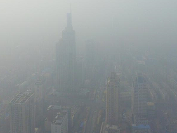 �Ͼ�����������Χ�ǡ���