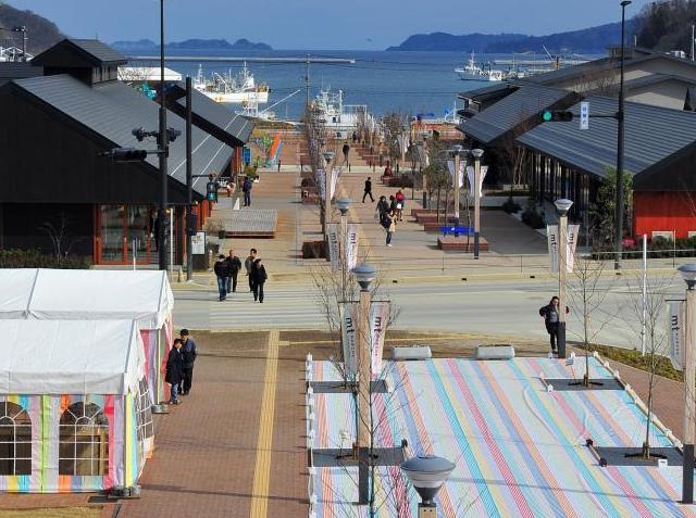 �ձ����������ˡ������Ů����Ӱ��