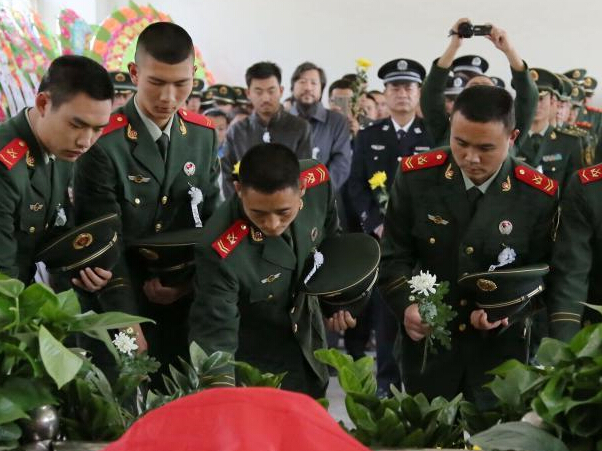 ǧ���ͱ����ϱ߾�����������ʿ����ա�