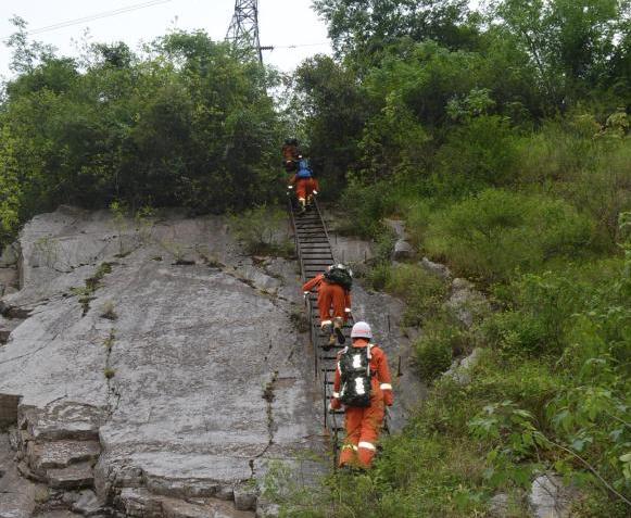 ¿�Ѷ���̽�ձ���ɽ�� �����ٱ�8Сʱ�������ˡ�