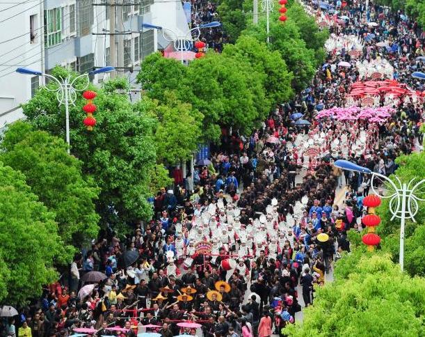 ����̨����������ʢװѲ�Ρ�