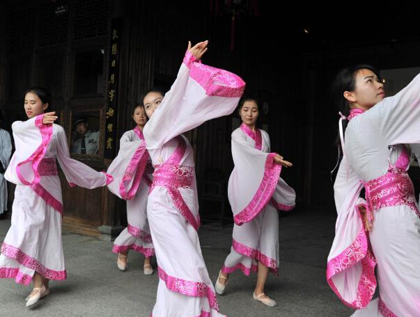 ������ѧ�����к��������� ������������ڡ�