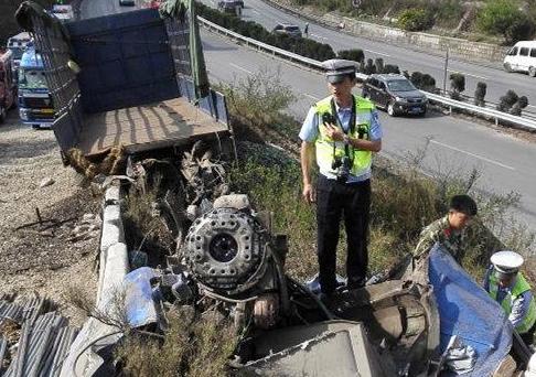 ��������һ���ͻ��������Ծ��ѵ���4��������