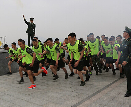 �����侯�ٱ��������׳���ӭ�ӡ����ġ���