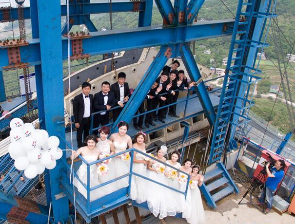 ���죺ǧ�������������ݼ����ɴ�ɶԡ�